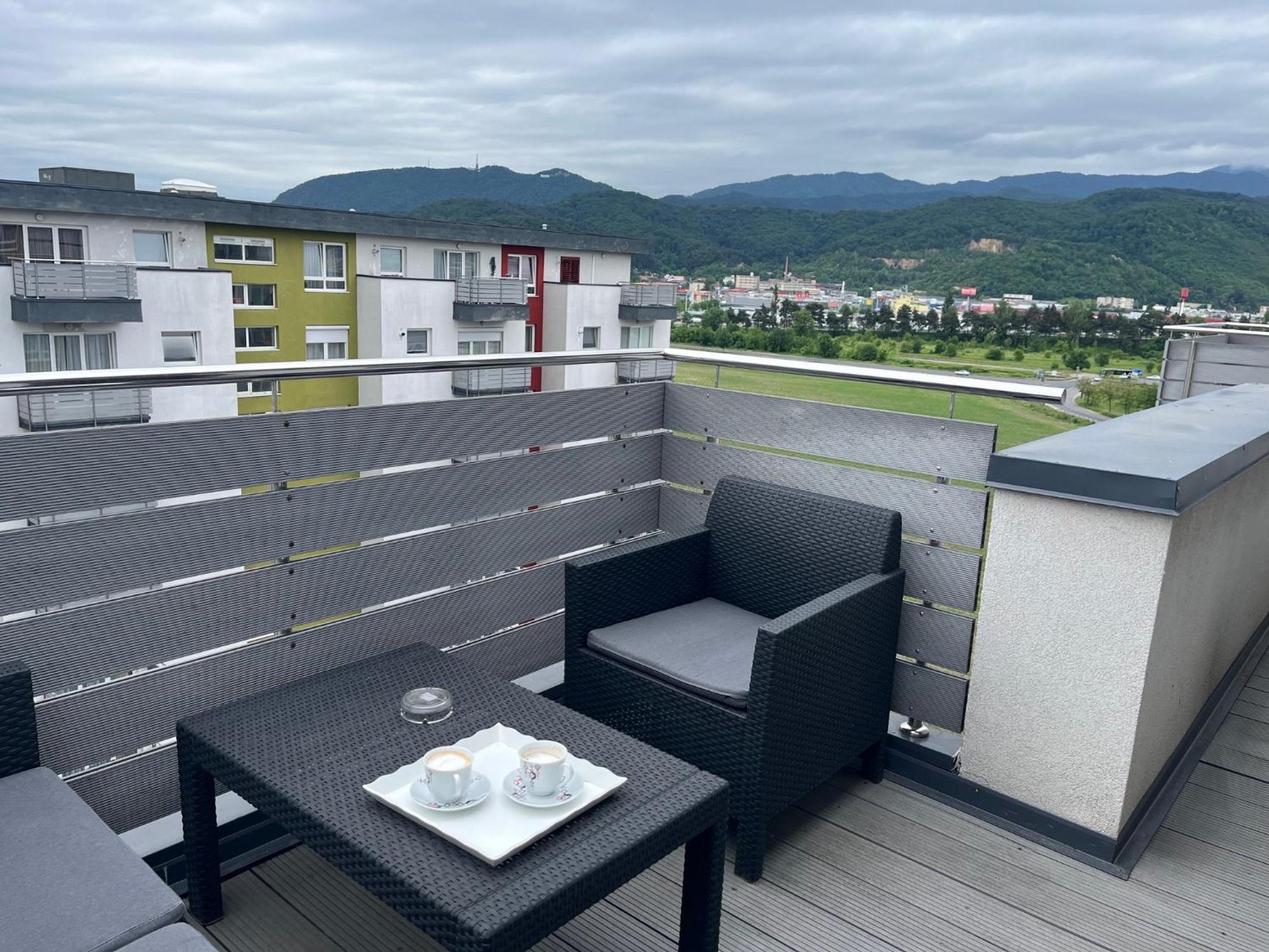 Penthouse Buenavista Lejlighed Braşov Eksteriør billede